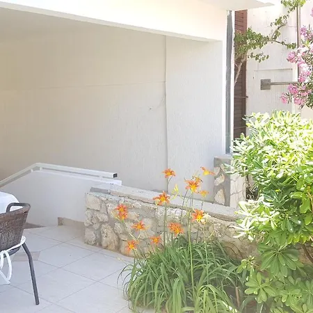Apartment Tonci Novalja Exterior photo