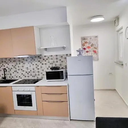 Apartment Tonci Novalja Exterior photo
