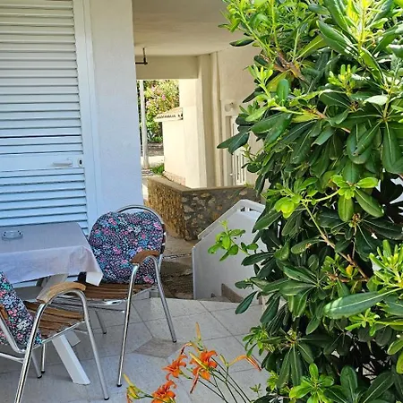 Apartment Tonci Novalja Exterior photo